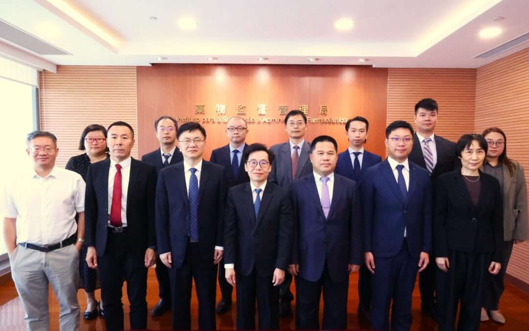 Visita do Instituto Nacional para Controlo de Alimentos e Medicamentos da Administração Nacional de Produtos Médicos a Macau para reforçar o intercâmbio na área de análise laboratorial de medicamentos e dispositivos médicos